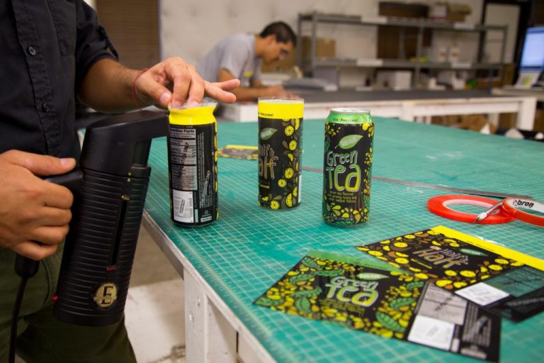 Consultant performing Packaging Material Optimization